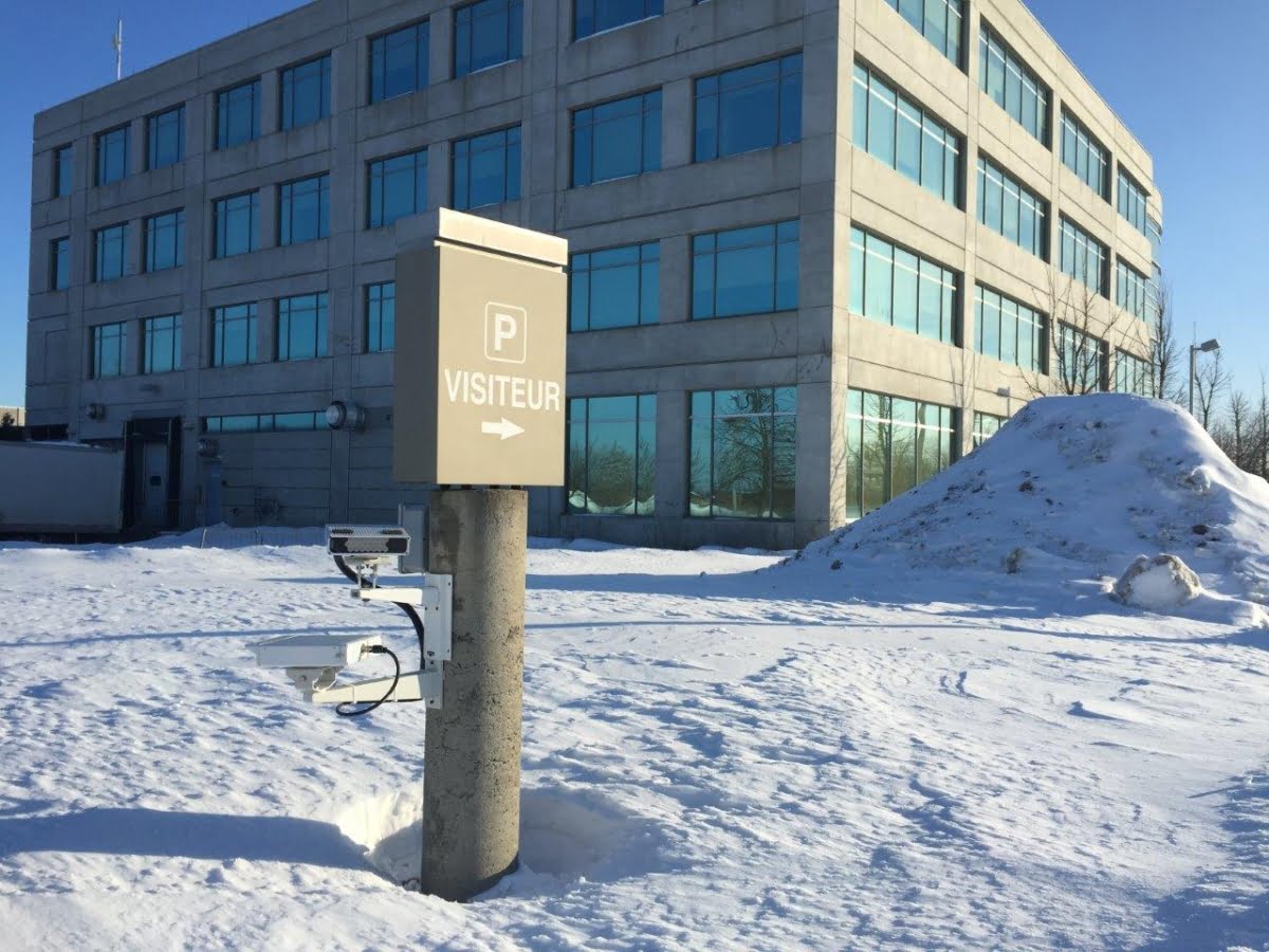 Genetec Montreal Headquarters Visitors and AutoVu Cameras FEB 2015