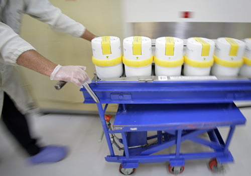 Transporting Isotopes