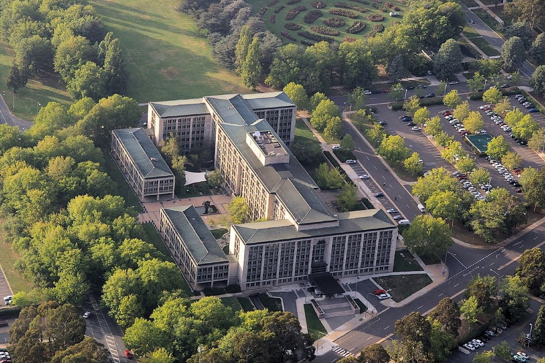 Treasury Building Canberra.jpg low res