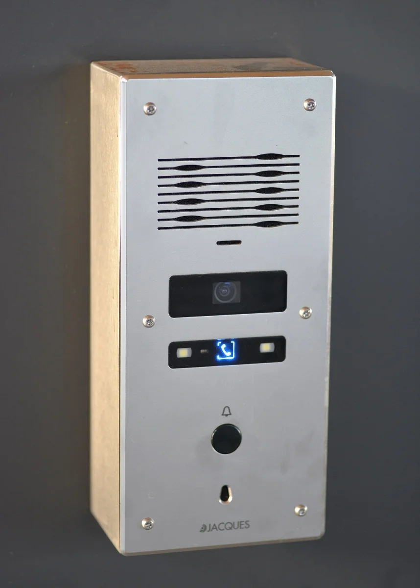 Schneider Integrates Access Control, Automation For SCUH 24 Intercom.jpg LR