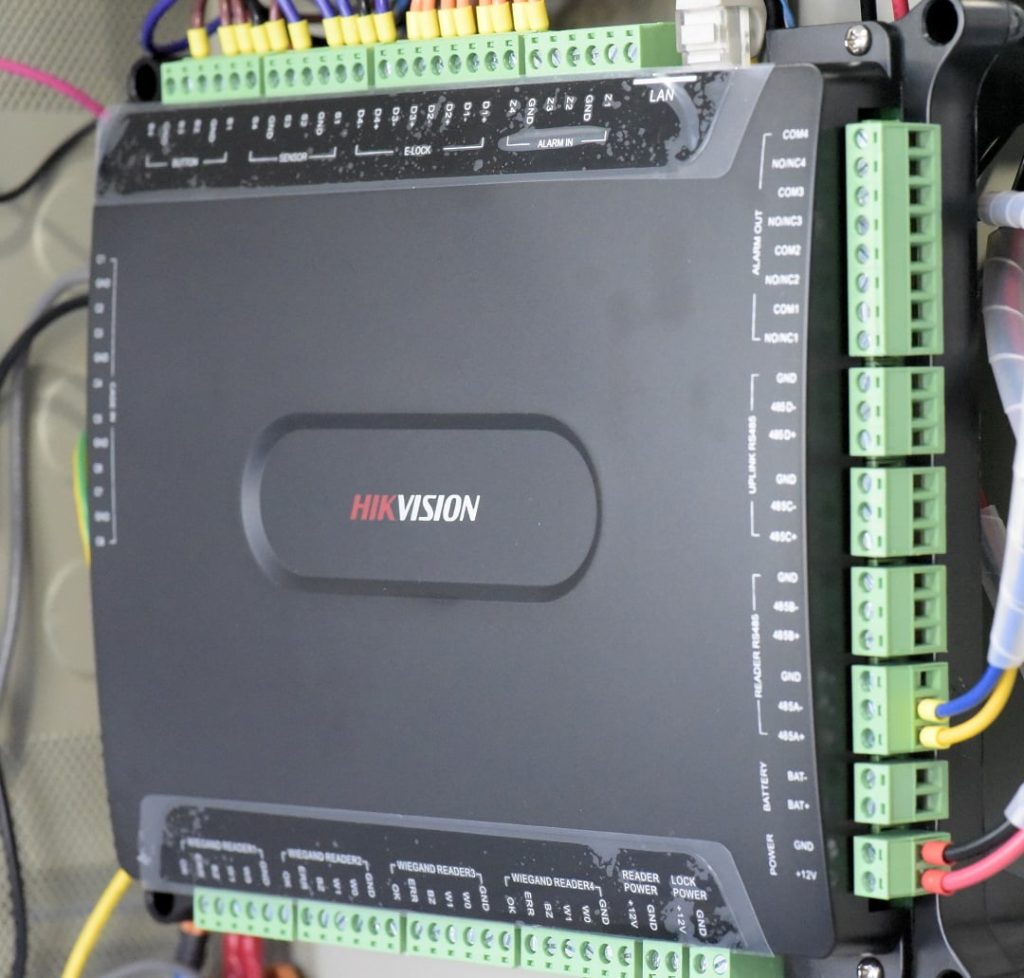 Hikvision DSK2604 Access Control Panel Review SEN.news No. 1