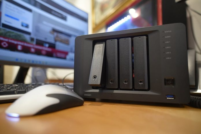 Synology DVA3221 NVR
