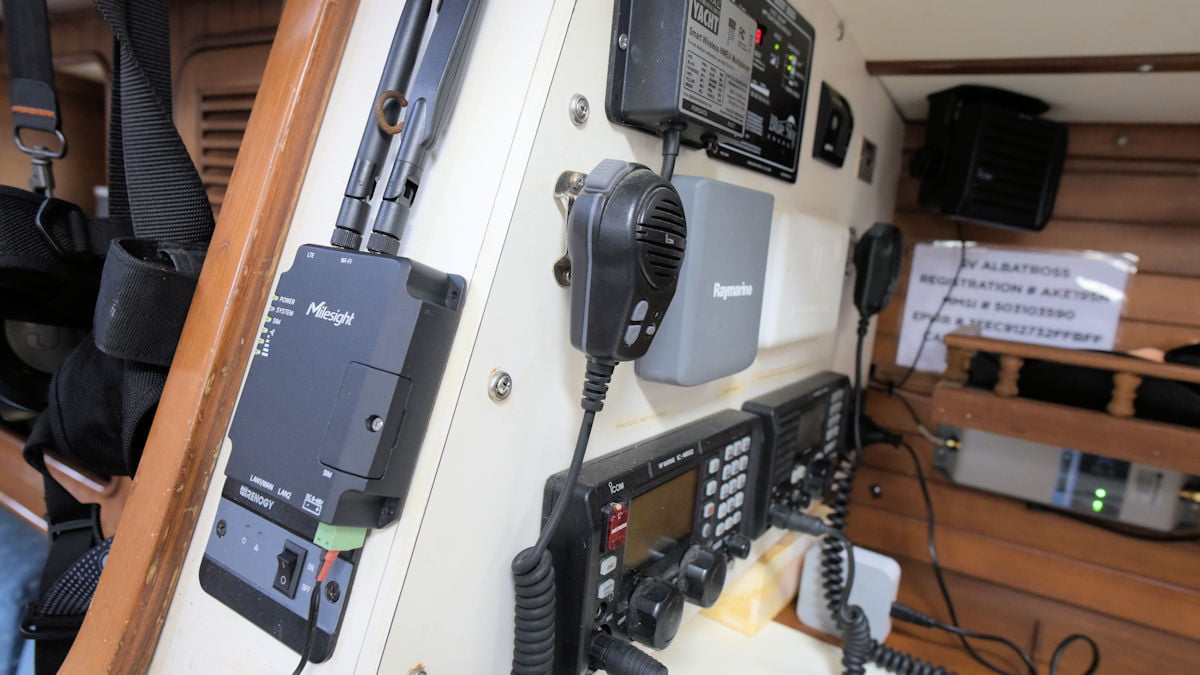 Milesight UR32 Router Review | SEN.news - No. 1