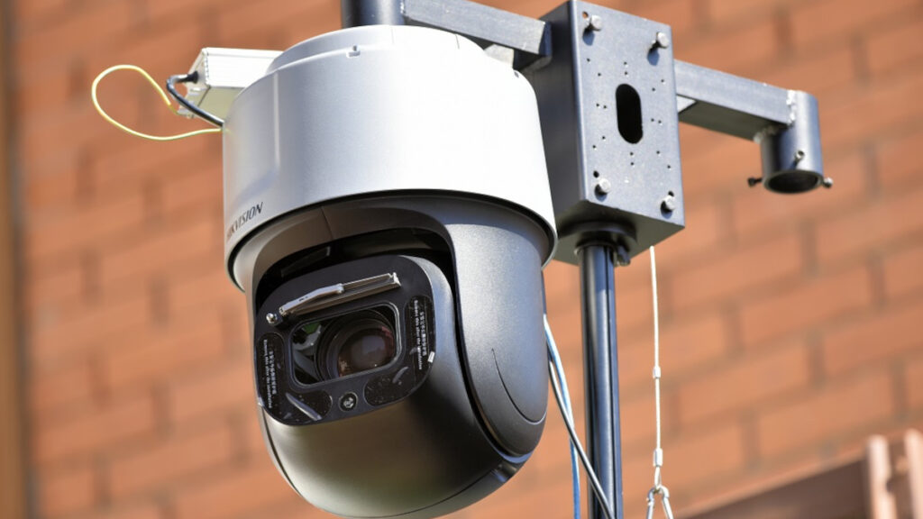 Hikvision DarkFighterX 4MP PTZ Camera