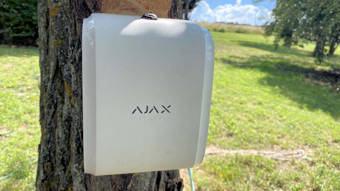 Troubleshooting A Swinging Ajax Curtain Sensor