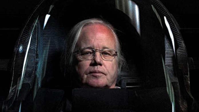 David Dicker Steps Down as CEO of Dicker Data