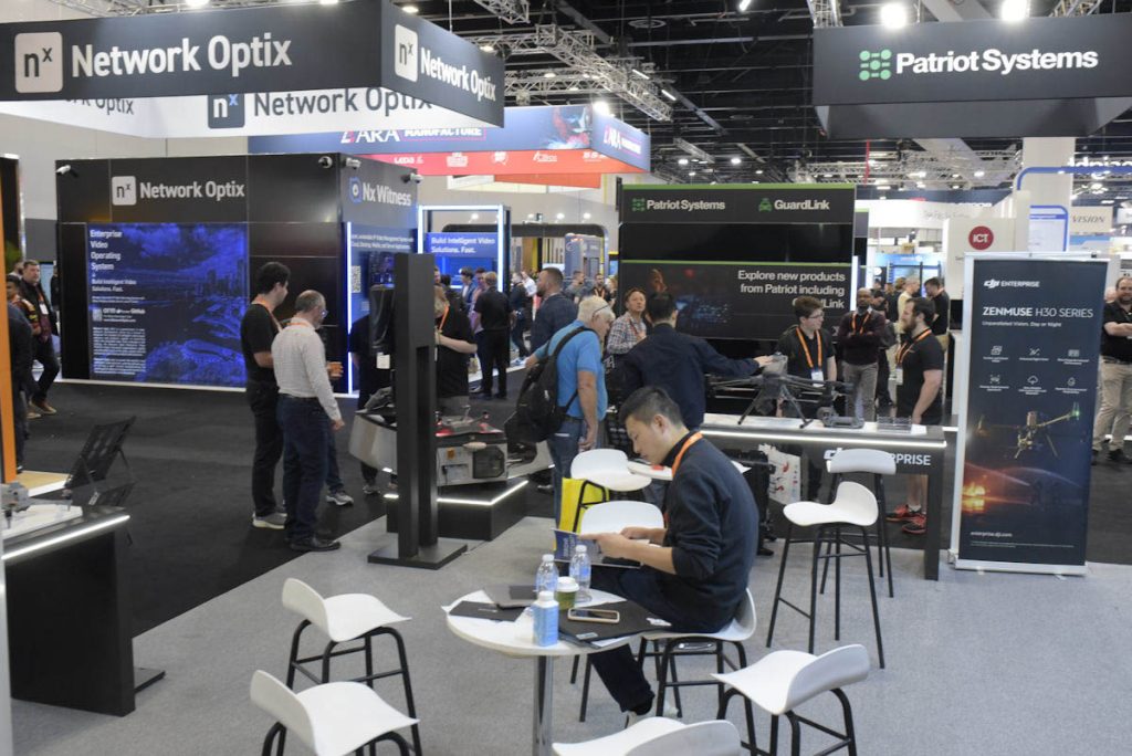 127347 scenes security expo 16