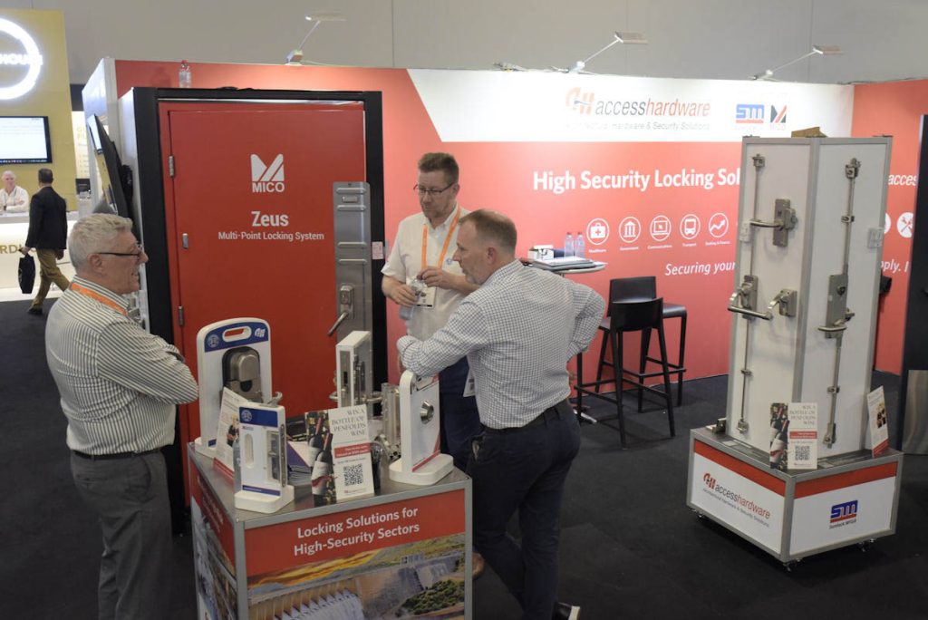 127347 scenes security expo 18