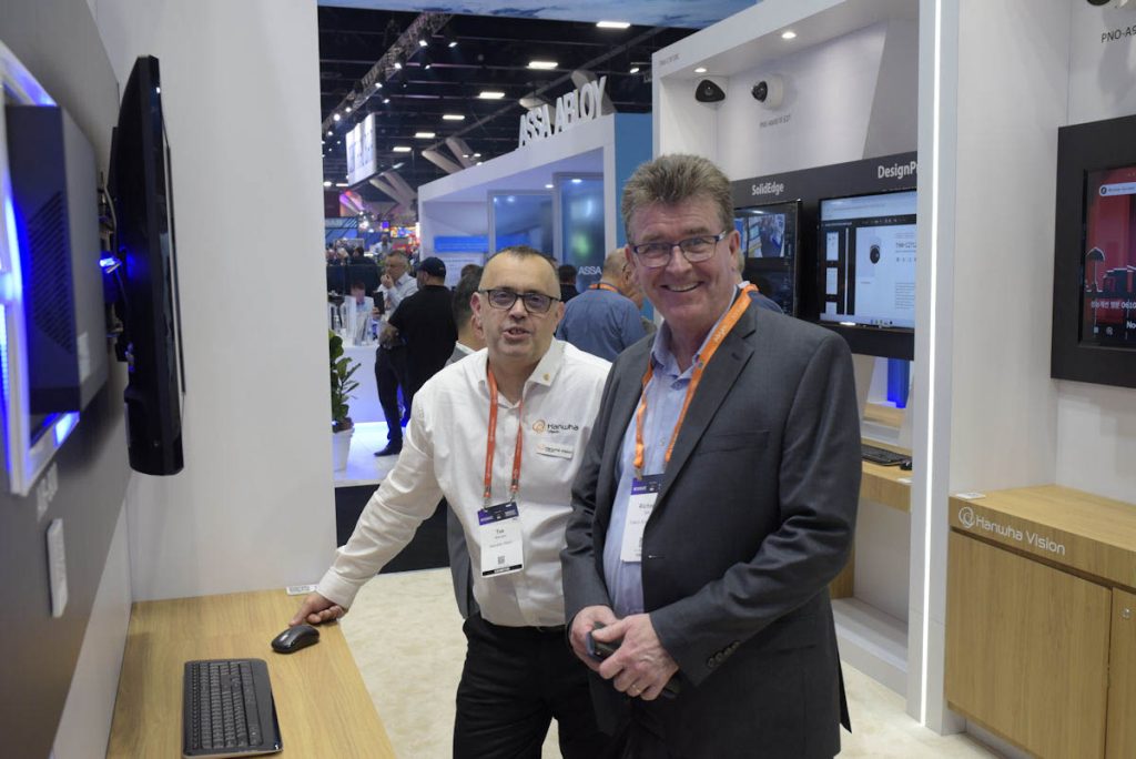 127347 scenes security expo 33