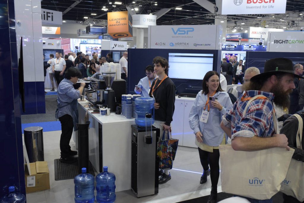 127347 scenes security expo 40