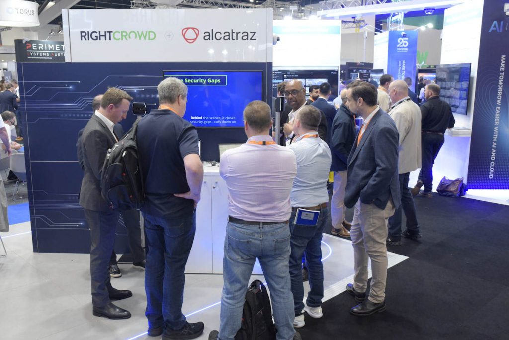 127347 scenes security expo 41