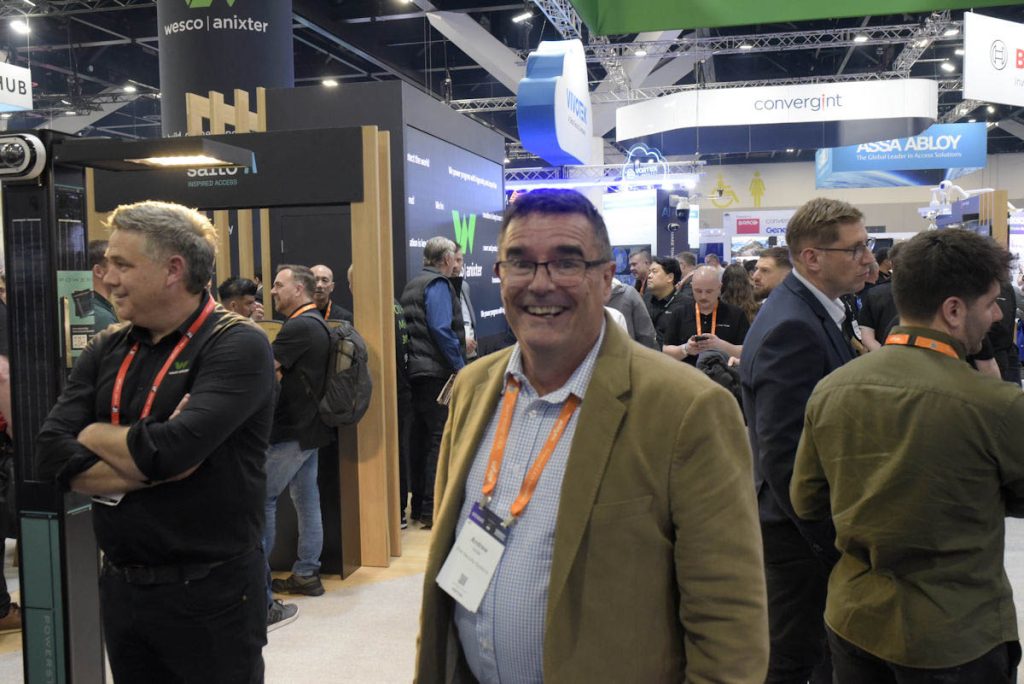 127347 scenes security expo 55