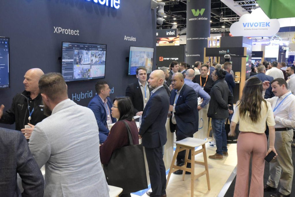 127347 scenes security expo 72