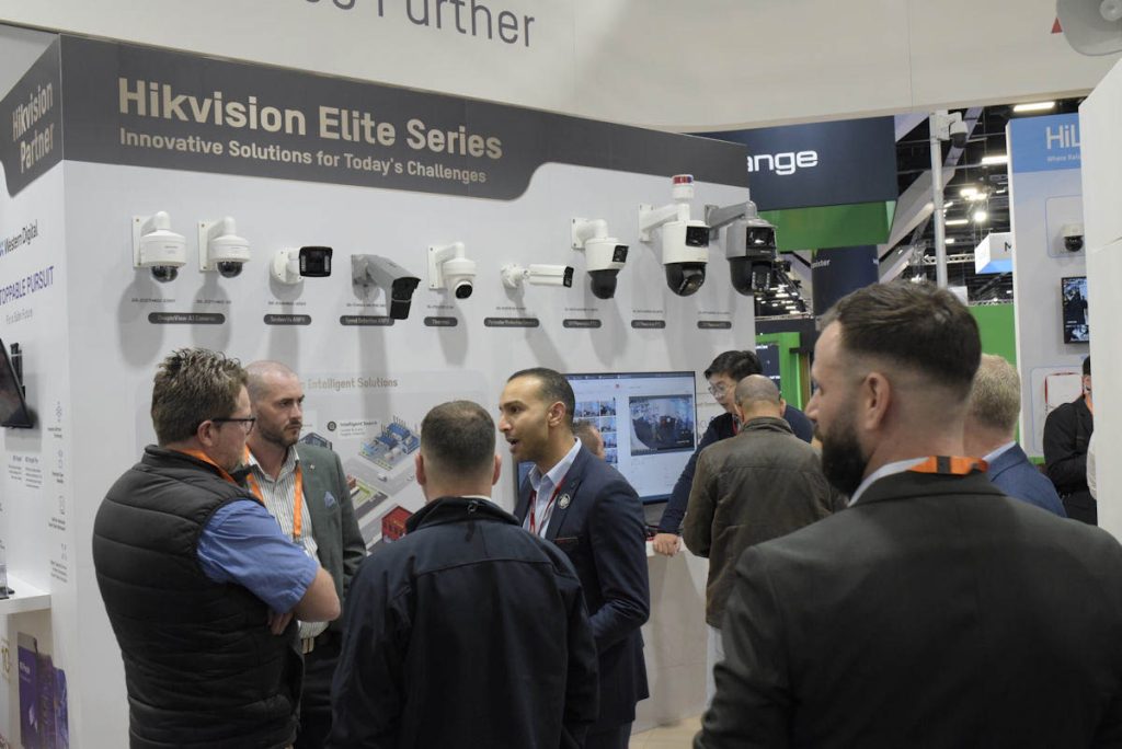 127347 scenes security expo 75