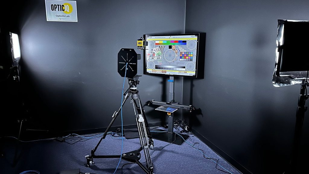 AXIS Q1728 Block Camera Test 1 AXIS Q1728 Block Camera Test