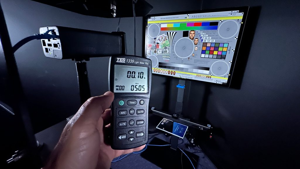 AXIS Q1728 Block Camera Test 5 AXIS Q1728 Block Camera Test