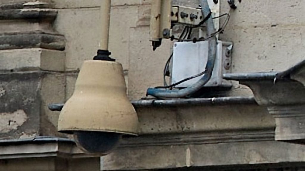 Louvre Museum to Add 100 External Cameras 2 Louvre Museum to Add 100 External Cameras