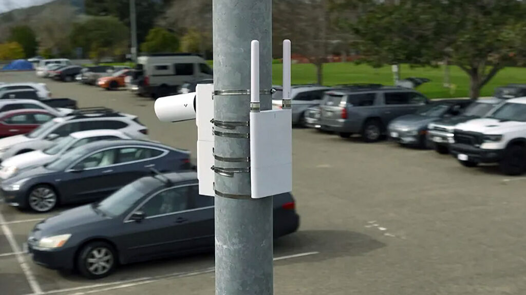 Verkada GW31-E Outdoor Wi-Fi Gateway