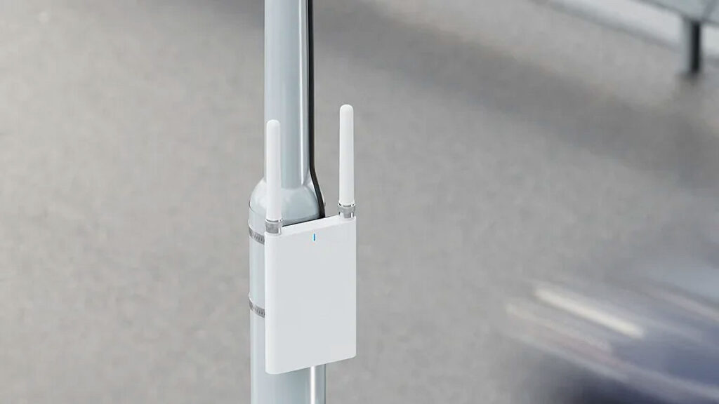 Verkada GW31-E Outdoor Wi-Fi Gateway