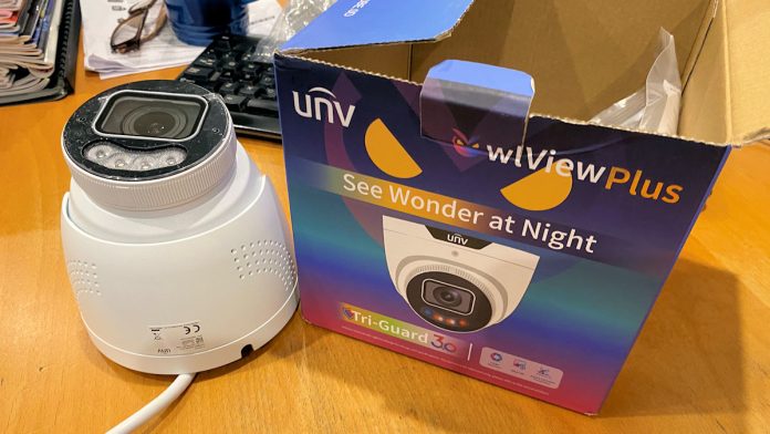Unboxing Uniview OwlView Turret