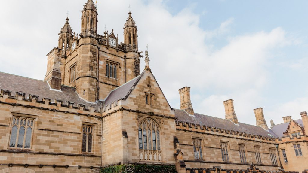 University of Sydney - Integrated Card Solution Simplifies Campus Life 1 University of Sydney -Integrated Card Solution