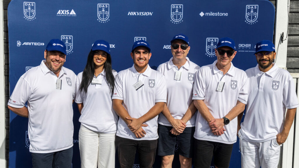 All Aboard For Dicker DAS Regatta 11 132313 all aboard lead 1200x675 11