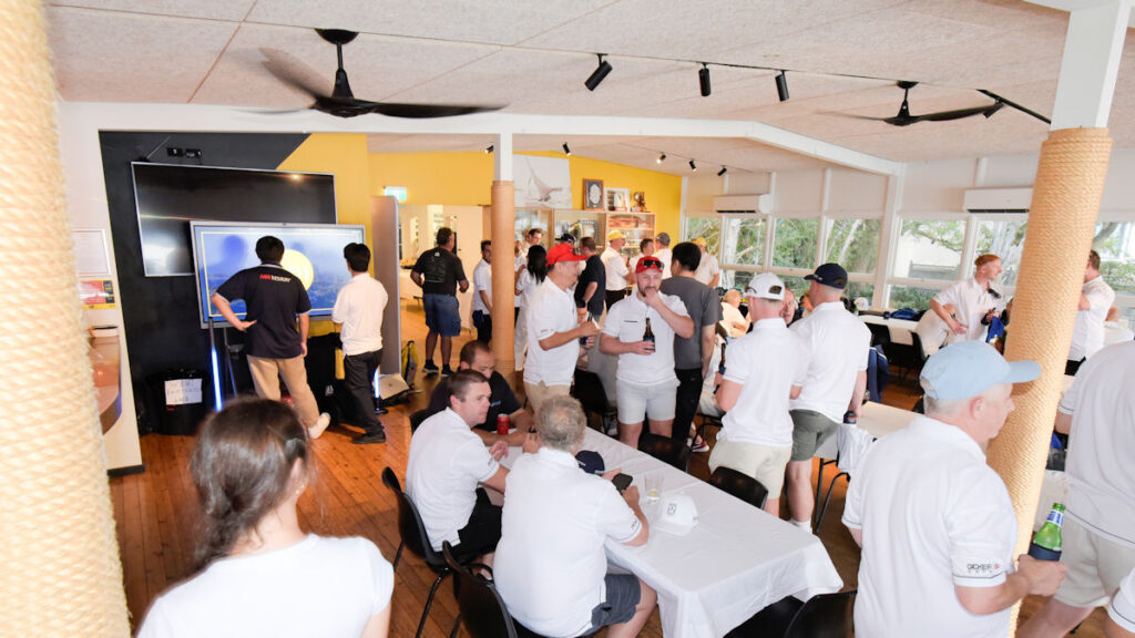 All Aboard For Dicker DAS Regatta 22 All Aboard For Dicker DAS Regatta