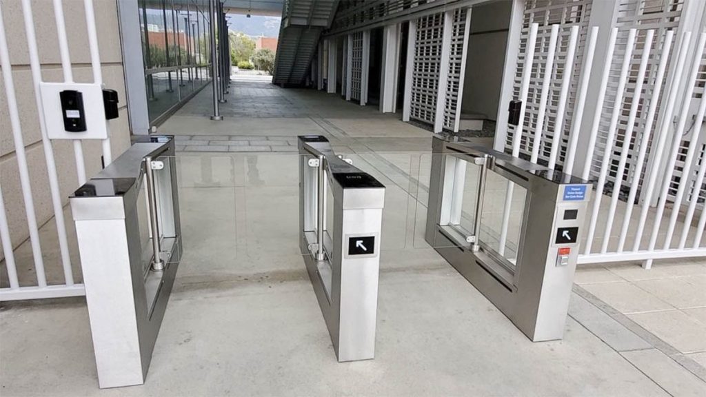 EasyGate SPT Outdoor IP-53-Rated Speedgate 2 EasyGate SPT Outdoor IP-53-Rated Speedgate
